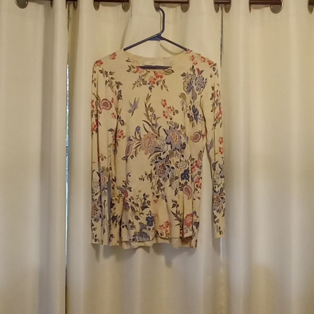 Floral print sweater
